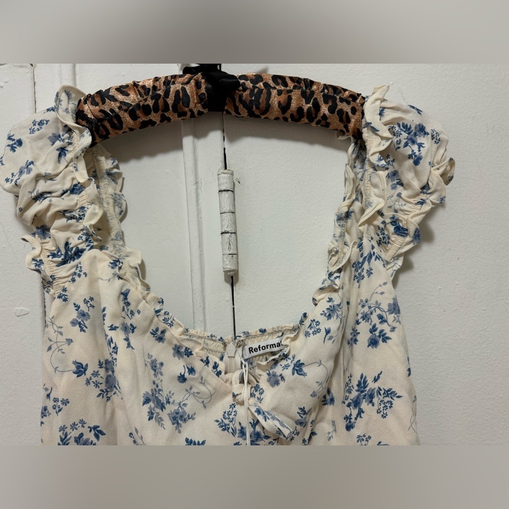 $269 Reformation Pacey Dress in Lula Size 12 Floral white & blue 🤍💙 - Picture 10 of 11